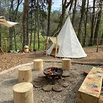 Glamping Nad Meandry 럭셔리텐트 Unhošť