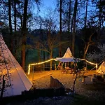 Glamping Nad Meandry Unhošť