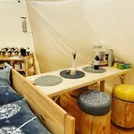 럭셔리텐트 Glamping Nad Meandry Unhošť