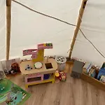 Glamping Nad Meandry * Unhošť