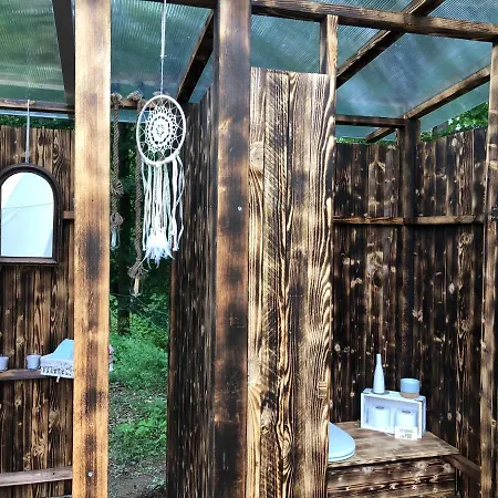 Campo de lujo Glamping Nad Meandry *