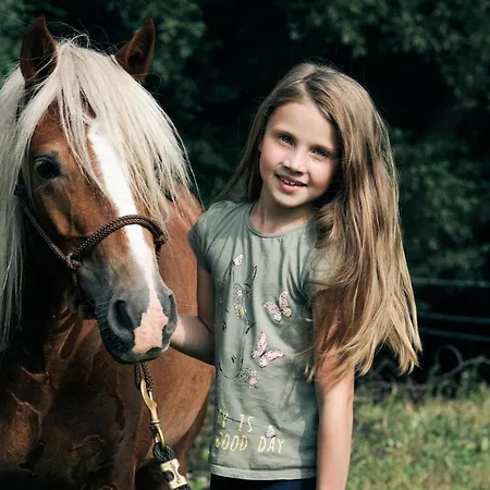 Glamping Nad Meandry * Unhošť