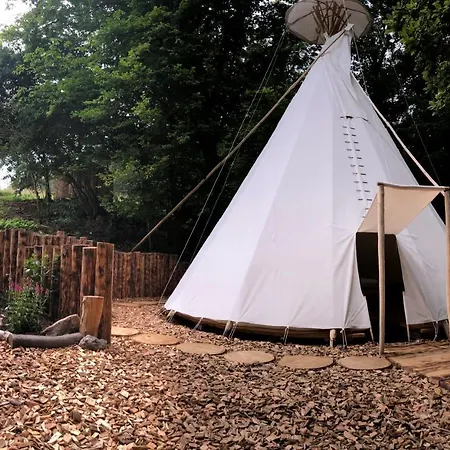 Glamping Nad Meandry Unhošť