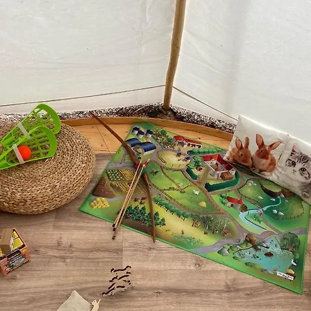 Glamping Nad Meandry * Unhošť