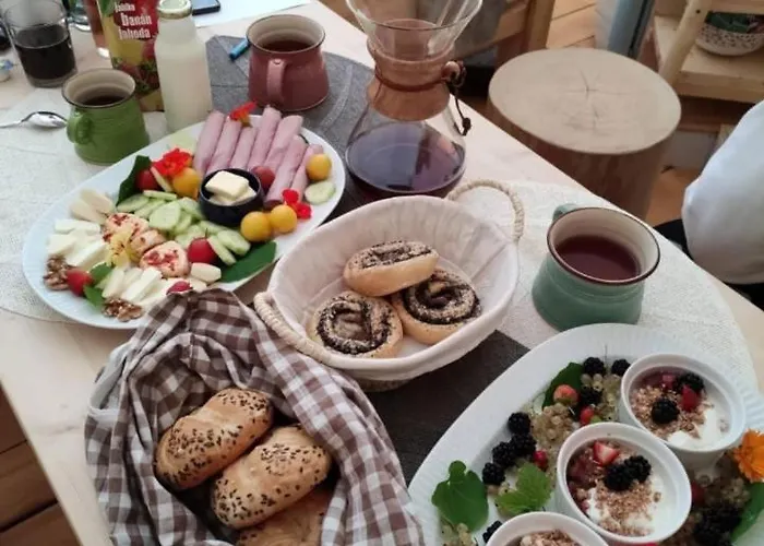 Glamping Nad Meandry * Unhošť
